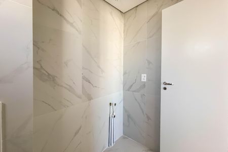 Apartamento à venda com 81m², 2 quartos e 2 vagas Apartamento à venda com 81m², 2 quartos e 2 vagasBanheiro Suíte 01