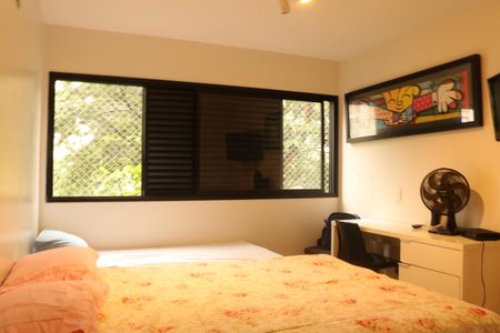 Apartamento à venda com 213m², 4 quartos e 2 vagasSuíte 1