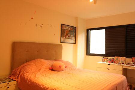 Apartamento à venda com 213m², 4 quartos e 2 vagasQuarto 1