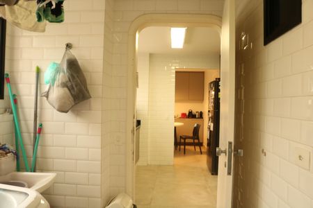 Apartamento à venda com 213m², 4 quartos e 2 vagasÁrea de Serviço