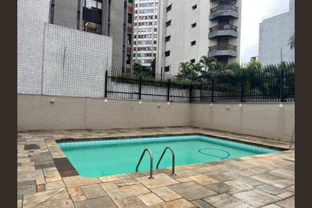 Apartamento à venda com 213m², 4 quartos e 2 vagasÁrea comum - Piscina
