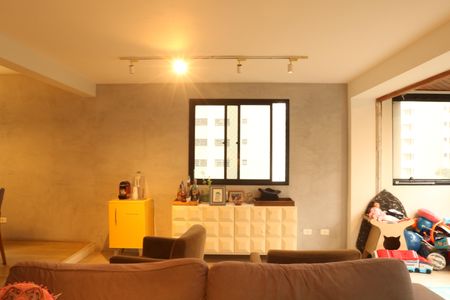 Apartamento à venda com 213m², 4 quartos e 2 vagasSala