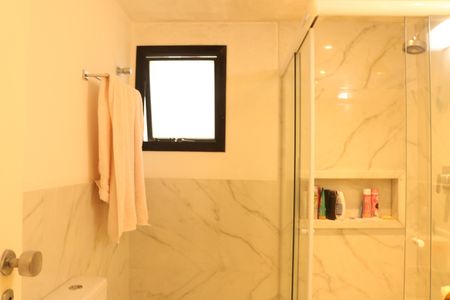 Apartamento à venda com 213m², 4 quartos e 2 vagasBanheiro da Suíte 3