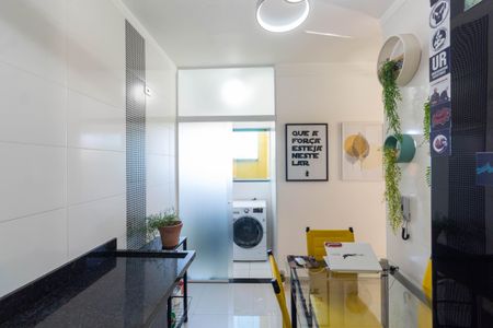 Casa de condomínio à venda com 54m², 2 quartos e 1 vaga Casa de condomínio à venda com 54m², 2 quartos e 1 vagaCozinha