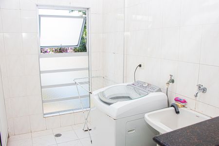 Apartamento à venda com 84m², 3 quartos e 1 vagaÁrea de Serviço