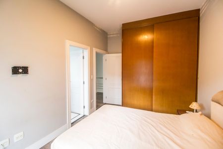 Casa de condomínio para alugar com 420m², 1 quarto e 4 vagasSuíte 2