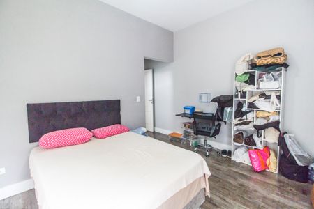 Casa de condomínio para alugar com 420m², 1 quarto e 4 vagasSuíte 3