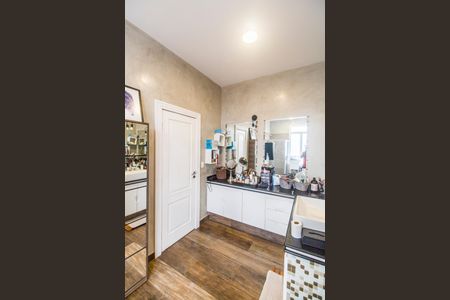 Casa de condomínio para alugar com 420m², 1 quarto e 4 vagasBanheiro da Suíte 1