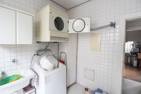 Casa de condomínio para alugar com 420m², 1 quarto e 4 vagasÁrea de Serviço