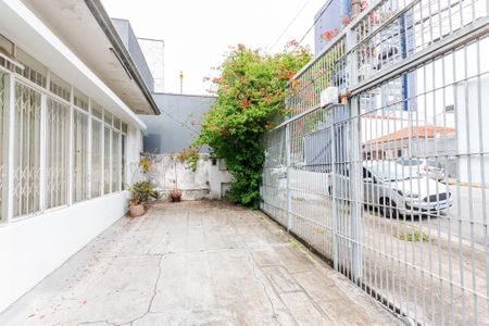 Casa para alugar com 274m², 2 quartos e 6 vagasÁrea Externa