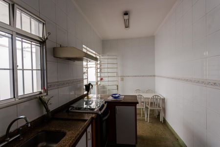 Casa para alugar com 274m², 2 quartos e 6 vagasCozinha
