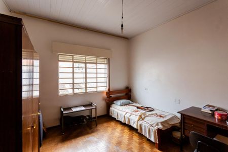 Casa para alugar com 274m², 2 quartos e 6 vagasQuarto 