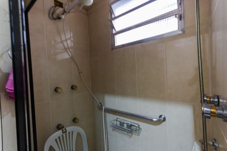 Casa para alugar com 274m², 2 quartos e 6 vagasBanheiro