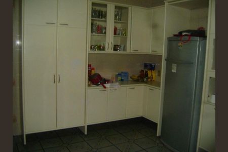 Casa à venda com 3 quartos, 251m² em Jardim Colombo, São Paulo