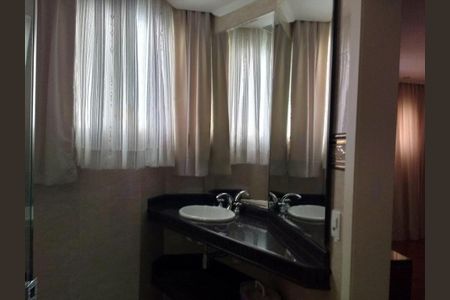 Casa à venda com 355m², 4 quartos e 6 vagas