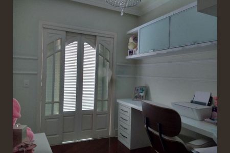 Casa à venda com 355m², 4 quartos e 6 vagas