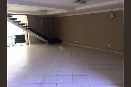 Casa à venda com 355m², 4 quartos e 6 vagas