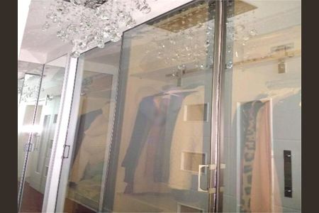 Casa à venda com 355m², 4 quartos e 6 vagas