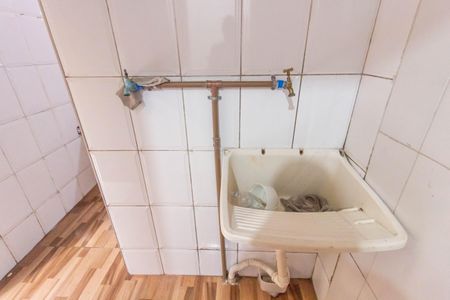 Casa para alugar com 65m², 2 quartos e 1 vagaÁrea de Serviço