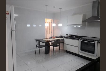 Casa à venda com 200m², 3 quartos e 2 vagas