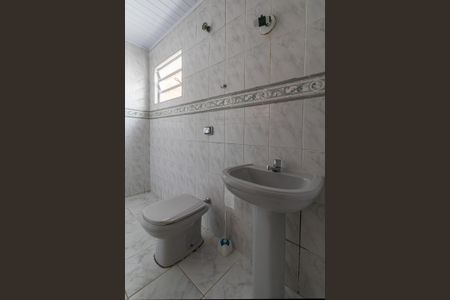 Casa de condomínio para alugar com 160m², 3 quartos e 2 vagasBanheiro Suíte 2