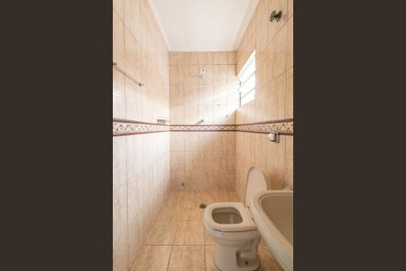 Casa de condomínio para alugar com 160m², 3 quartos e 2 vagasBanheiro Suíte 1