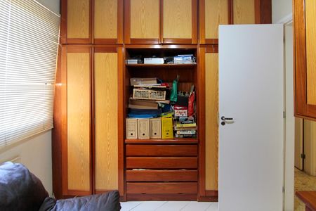 Apartamento à venda com 145m², 4 quartos e 2 vagasQuarto 3