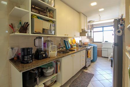 Apartamento à venda com 145m², 4 quartos e 2 vagasCozinha