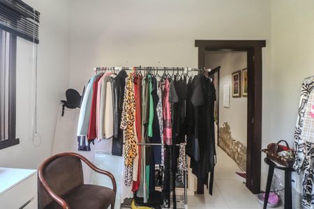 Casa à venda com 300m², 2 quartos e 5 vagasQuarto