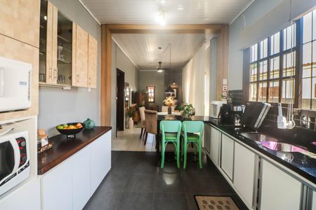Casa à venda com 300m², 2 quartos e 5 vagasCozinha