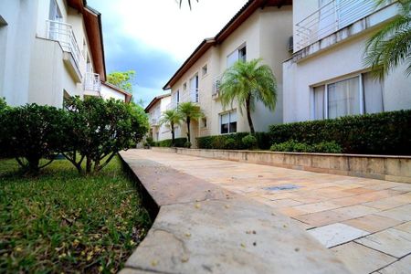 Casa de condomínio à venda com 436m², 4 quartos e 5 vagas