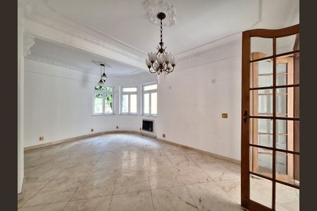 Apartamento à venda com 137m², 2 quartos e 1 vagaSala