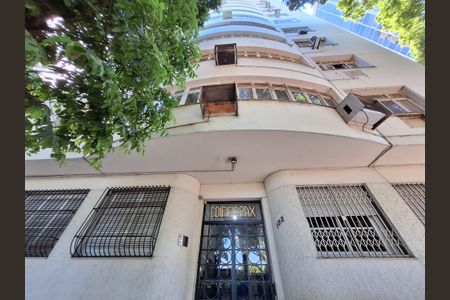 Apartamento à venda com 137m², 2 quartos e 1 vagaFachada