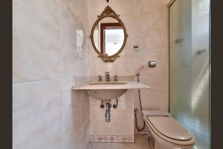 Apartamento à venda com 137m², 2 quartos e 1 vagaBanheiro de serviço