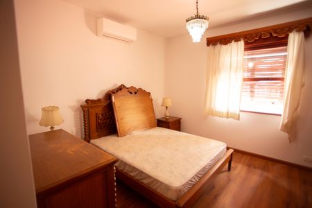 Casa para alugar com 411m², 4 quartos e 3 vagas Casa para alugar com 411m², 4 quartos e 3 vagasQUARTO 1