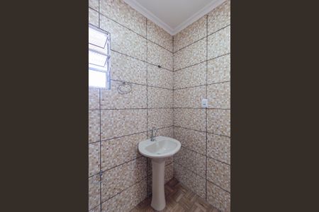 Casa à venda com 200m², 2 quartos e 1 vagaBanheiro