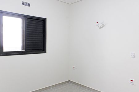 Casa para alugar com 80m², 2 quartos e 2 vagasBanheiro do Quarto 1