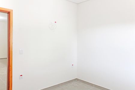 Casa para alugar com 80m², 2 quartos e 2 vagasQuarto 1