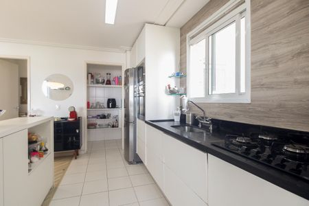 Apartamento à venda com 105m², 3 quartos e 2 vagasCozinha