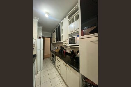 Apartamento à venda com 79m², 2 quartos e 1 vaga Apartamento à venda com 79m², 2 quartos e 1 vagaCozinha