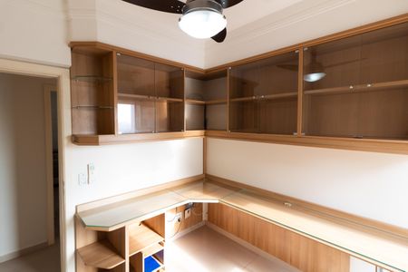 Apartamento para alugar com 78m², 3 quartos e 2 vagasQuarto