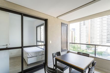 Apartamento para alugar com 46m², 2 quartos e 1 vaga Apartamento para alugar com 46m², 2 quartos e 1 vagaVaranda