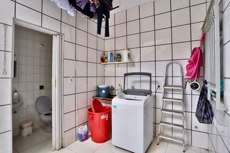 Casa à venda com 160m², 3 quartos e 2 vagasLavanderia