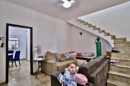 Casa à venda com 160m², 3 quartos e 2 vagasSala