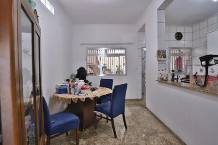 Casa à venda com 160m², 3 quartos e 2 vagasCopa