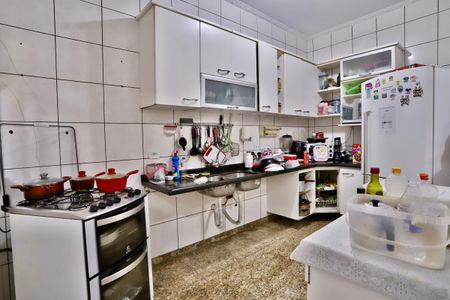 Casa à venda com 160m², 3 quartos e 2 vagasCozinha