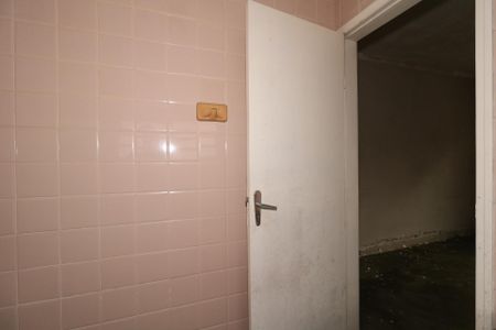 Casa à venda com 350m², 3 quartos e 6 vagasBanheiro da Suíte