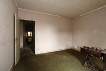 Casa à venda com 350m², 3 quartos e 6 vagasQuarto 2