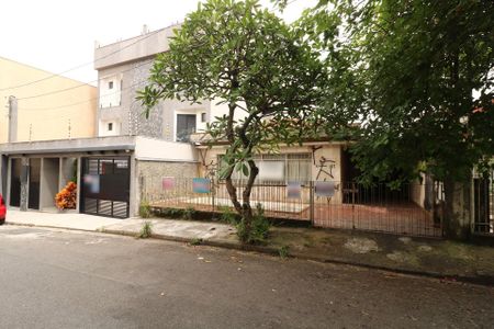 Casa à venda com 350m², 3 quartos e 6 vagasFachada