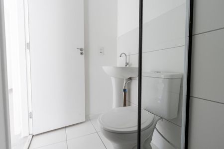 Apartamento para alugar com 38m², 2 quartos e sem vagaBanheiro